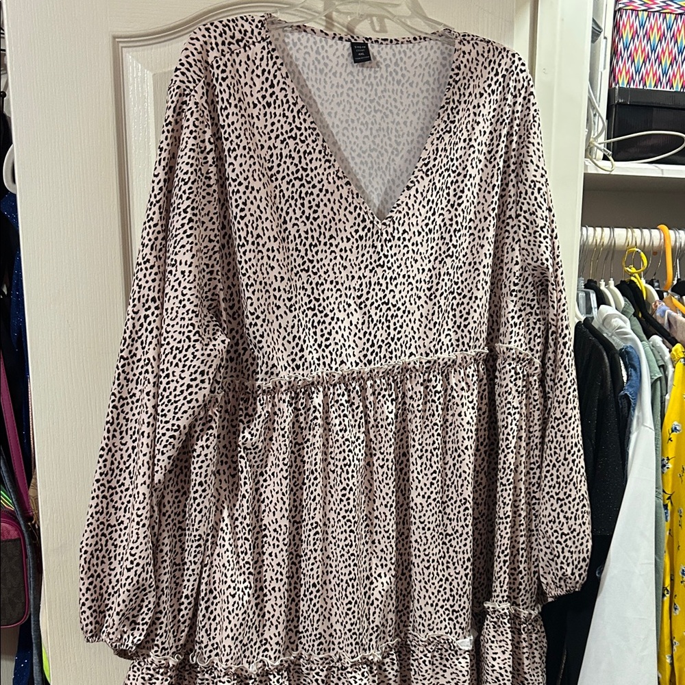 SHEIN Curve Animal Print V-Neck Blouse